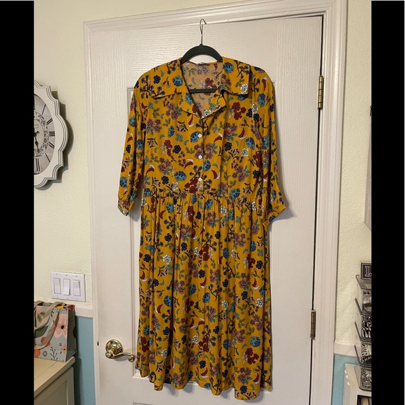 Acevog Dresses & Skirts - Acevog Woman’s Dress. Size Large.